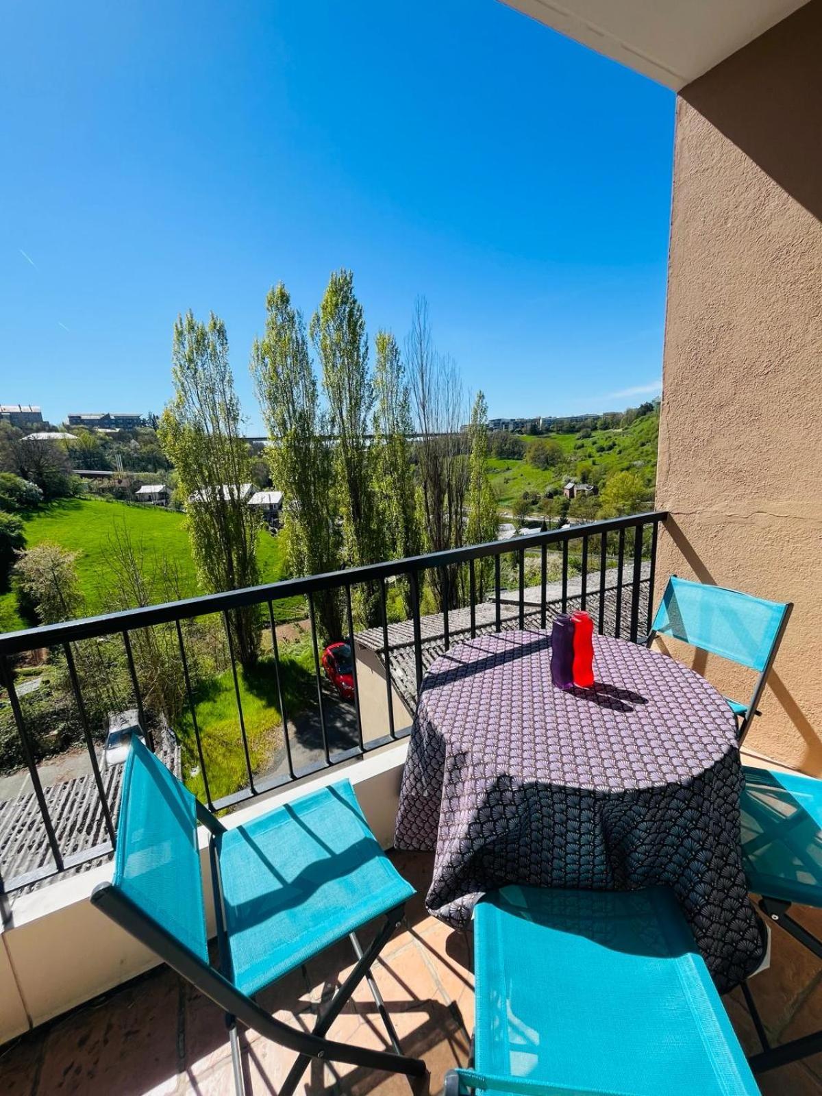 Appart T4 85M2 Spacieux Climatisation Parking Rodez Bagian luar foto